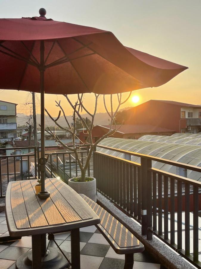 鄉間小路 Home 備有專屬停車場 주산 외부 사진